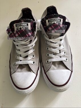 Converse Low Top Sneakers in Gray with Burgundy Plaid Trim